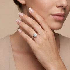 1.00 CT Round Floral Cluster Diamond Ring