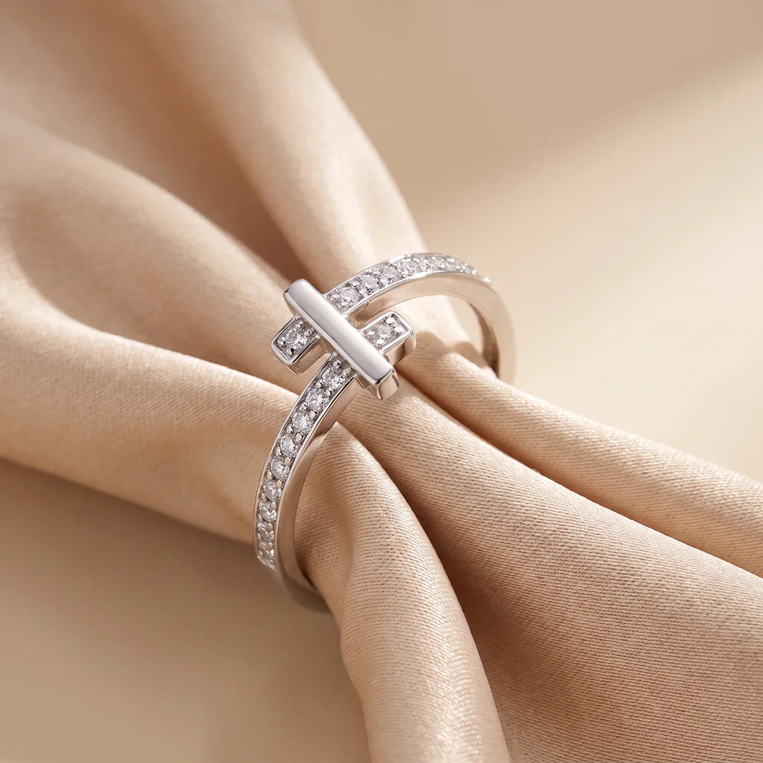 0.15 CT Round T-motif Pavé Diamond Ring
